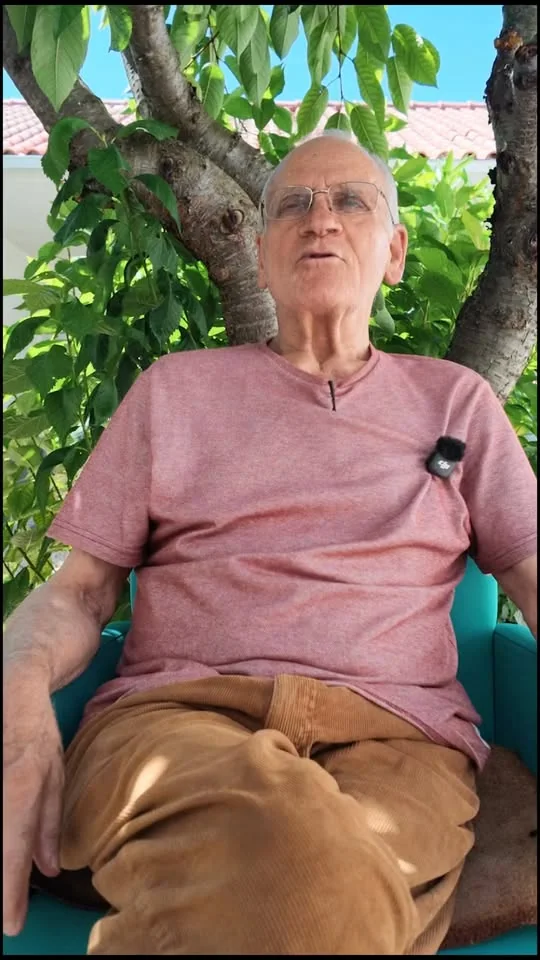 Sr. Américo numa conversa Terravoz